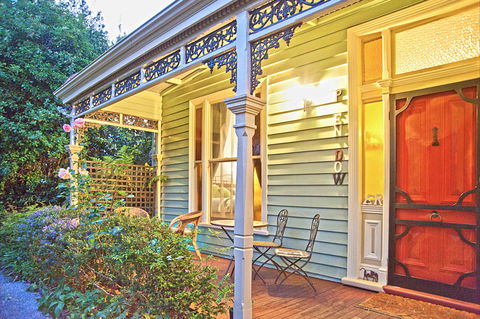 Pendower House B&B And Self Contained Apartments - Lightning Ridge Tourism 1