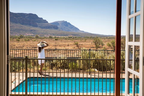 Rawnsley Homestead - Lightning Ridge Tourism 0