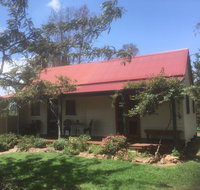 Red Hill Cottage - Lightning Ridge Tourism