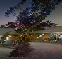 Riverbush Cottages - Lightning Ridge Tourism