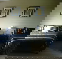 Sacred Mountain Retreat - Lightning Ridge Tourism