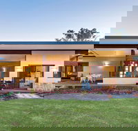 Sativa Sanctuary Forest View - Lightning Ridge Tourism