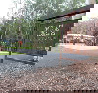 The Francis Retreat - Bonny Hills - Lightning Ridge Tourism