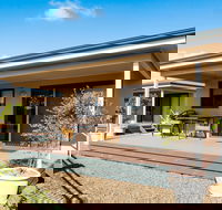 Tumby Villas - Lightning Ridge Tourism
