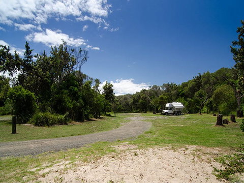 Banksia Green Campground - Lightning Ridge Tourism 1