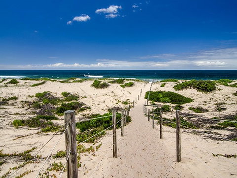 Banksia Green Campground - Lightning Ridge Tourism 2