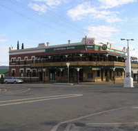 Bank Hotel - Lightning Ridge Tourism