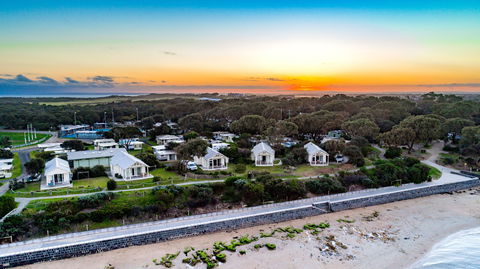 Barwon Heads Caravan Park - Lightning Ridge Tourism 0