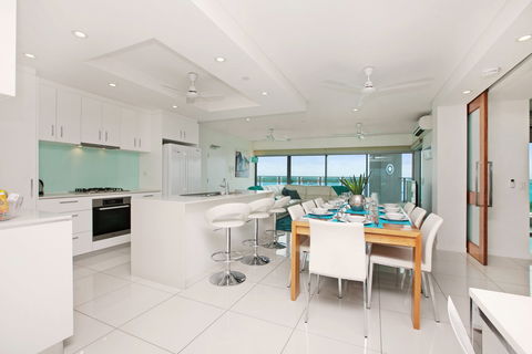 Beachlife Sea Spray Apartment - Lightning Ridge Tourism 1