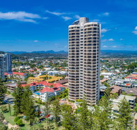 Burleigh Esplanade Apartments - Lightning Ridge Tourism