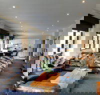 Cedarwood Apartments - Lightning Ridge Tourism