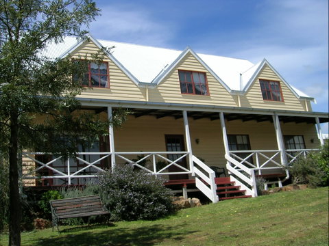 Celestine House - Lightning Ridge Tourism 0