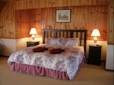 Celestine House - Lightning Ridge Tourism 2