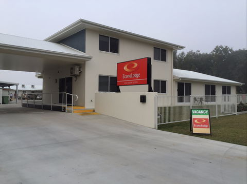 EconoLodge Beachside Motel - Lightning Ridge Tourism 0
