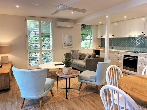 Hastings Beach Houses, The - Lightning Ridge Tourism 2