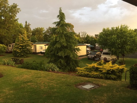 Inverell Caravan Park - Lightning Ridge Tourism 1