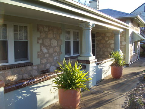 MacDonnell House, Naracoorte - Lightning Ridge Tourism 0