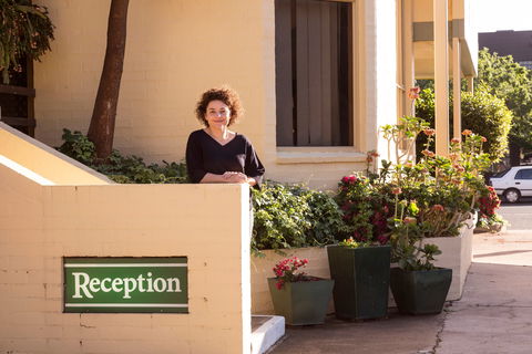 Mid City Motor Inn - Lightning Ridge Tourism 0