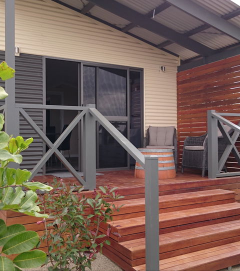 Murray Bridge Tourist Park - Lightning Ridge Tourism 1