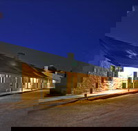 Paxton Square Cottages - Lightning Ridge Tourism