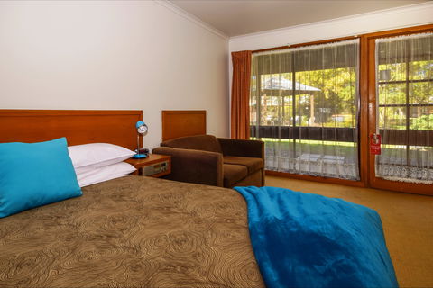 River Country Inn - Lightning Ridge Tourism 2