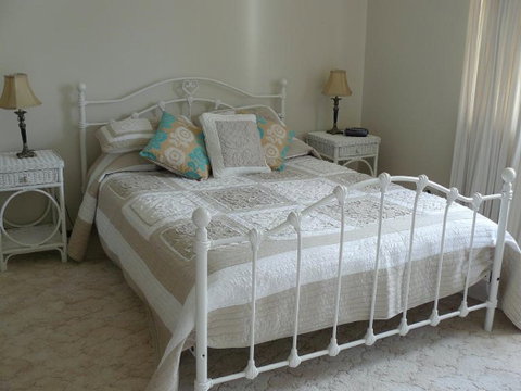 Rumbalara Cottage - Lightning Ridge Tourism 1