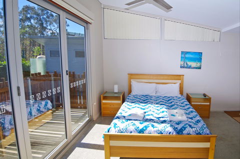 Sun Worship Crescent Head Eco Villas - Lightning Ridge Tourism 0
