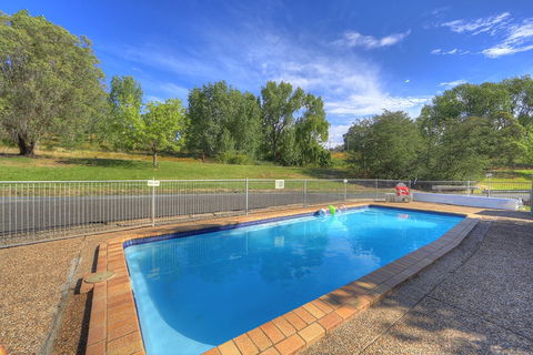 Talbingo Tourist Caravan Park - Lightning Ridge Tourism 2