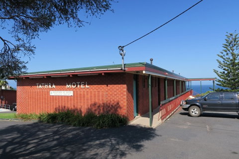 Tathra Hotel - Motel - Lightning Ridge Tourism 1