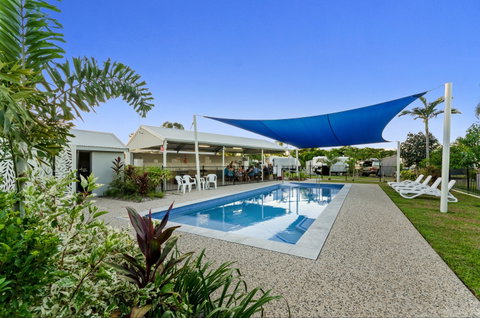Townsville Tourist And Lifestyle Village - Lightning Ridge Tourism 0