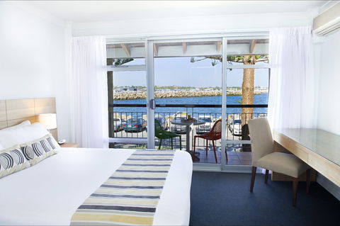 Be. Fremantle Serviced Apartments - Lightning Ridge Tourism 1