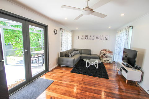 Bianconero - Lightning Ridge Tourism 0