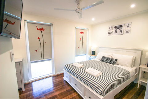 Bianconero - Lightning Ridge Tourism 2