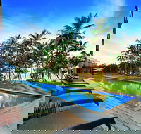 Castaways Resort and Spa Mission Beach - Lightning Ridge Tourism