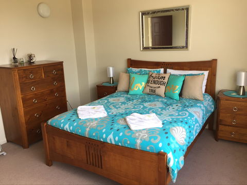 Derwent Valley Resort - Lightning Ridge Tourism 0
