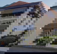 Econo Lodge Hacienda Motel - Lightning Ridge Tourism