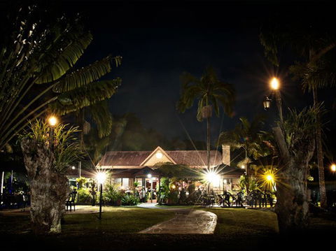 Ferns Hideaway Resort - Lightning Ridge Tourism 0