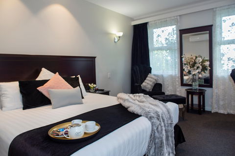International Hotel Wagga Wagga - Lightning Ridge Tourism 0