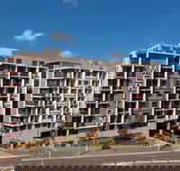 Meriton Suites North Ryde - Lightning Ridge Tourism