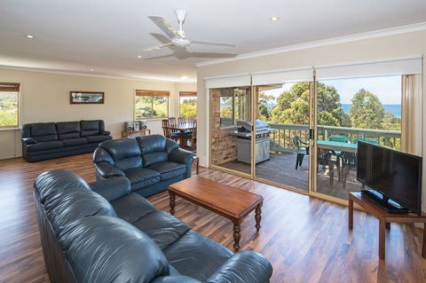 Ocean House - Lightning Ridge Tourism 2