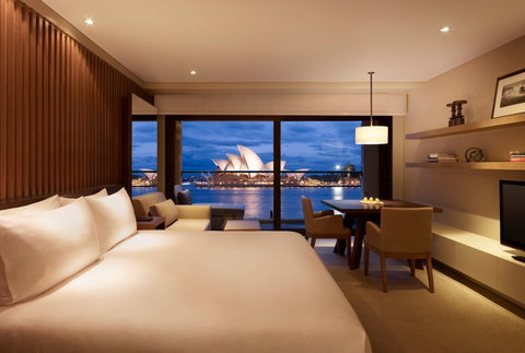 Park Hyatt Sydney - Lightning Ridge Tourism 1