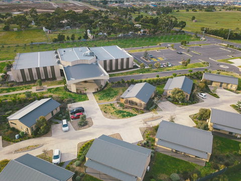 Quality Suites Seasons 5 Resort - Lightning Ridge Tourism 0