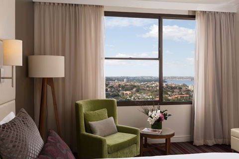 Rydges North Sydney - Lightning Ridge Tourism 0