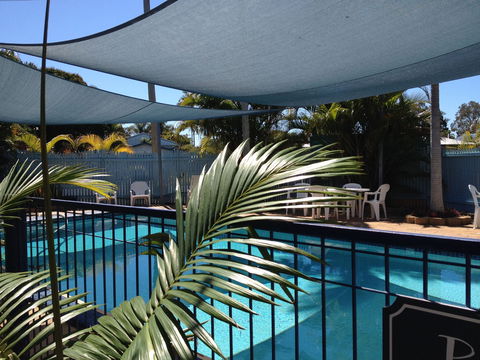The Palms Hervey Bay - Lightning Ridge Tourism 2