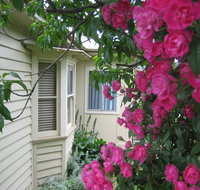 Valley Views Bed and Breakfast - Lightning Ridge Tourism