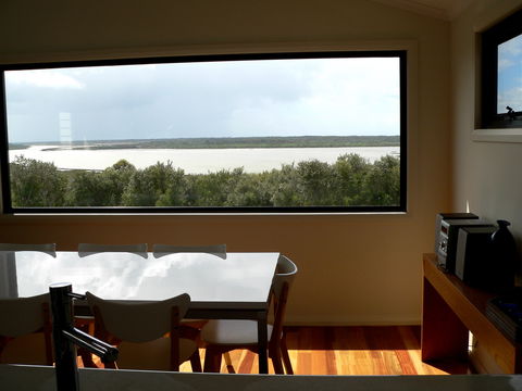 Villa Reeve - Lightning Ridge Tourism 2