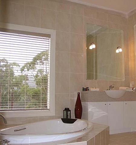 Delderfield Luxury B And B - Lightning Ridge Tourism 1