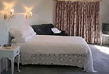 Loch Ard Bed And Breakfast - Lightning Ridge Tourism 2