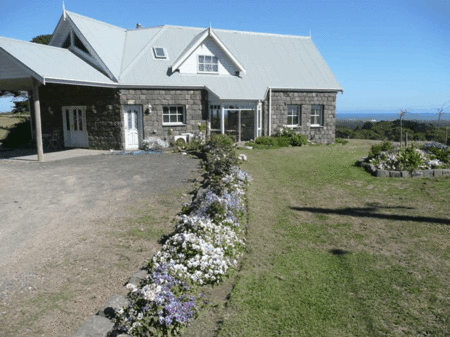 Loch Ard Bed And Breakfast - Lightning Ridge Tourism 3