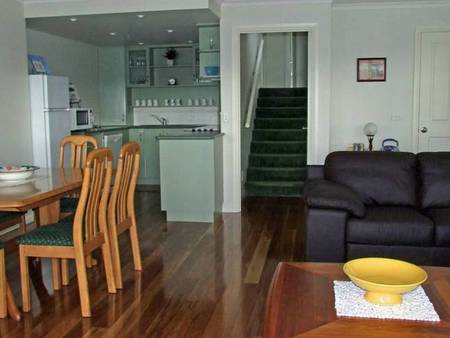 Johanssons Perch - Lightning Ridge Tourism 5